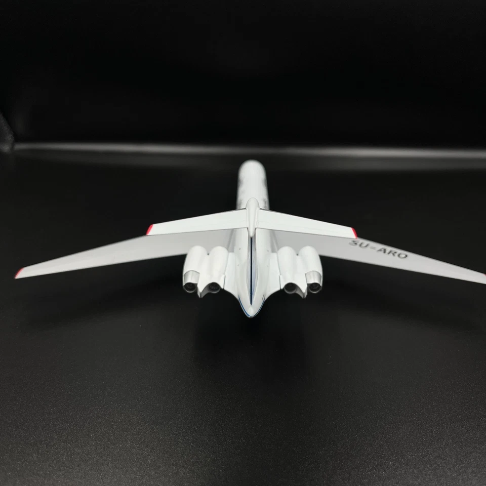 Ilyushin 62 Il-62M EgyptAir SU-ARO – Scale 1:200 - Image 4 of 4