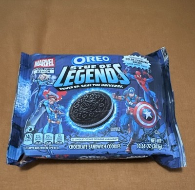 Oreo Stuf of Legends Marvel Chocolate Sandwich Cookies Color-Changing Creme