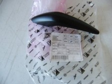 Piaggio vespa GTS/GTV matt black mudguard crest 1B007785 RRP £24.00