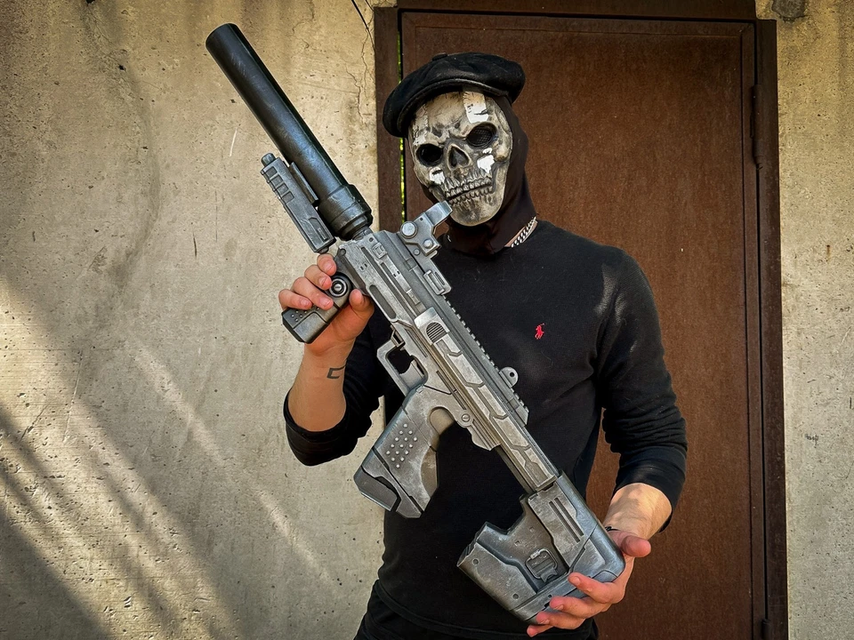 Réplica de pistola Halo M7/M7S SMG impresa en 3D con disfraces - no oficial Foto 3 de 4