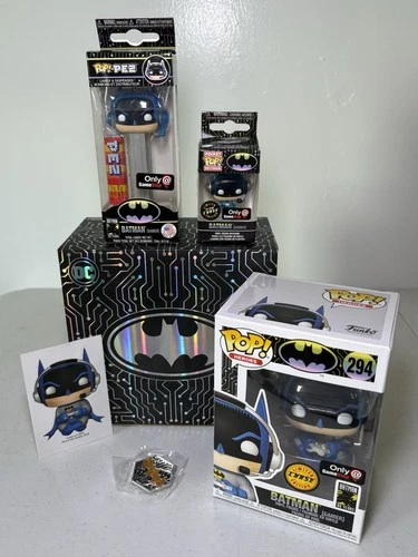 DC GamerVerse Funko Pop Box Batman #294 Chase Glow GameStop Exclusive