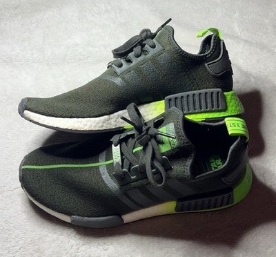 DEAD STOCK Adidas Men's Star Wars x NMD_R1 'Yoda' Sneakers Men s Size 9