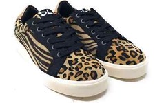 Dirty Laundry Women Essential Animal Lace Up Flat Sneakers Tan Size 6.5