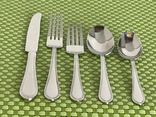 Reed & Barton TRADITION TANGLEWOOD Stainless Glossy Flatware Smart Choice B13VG