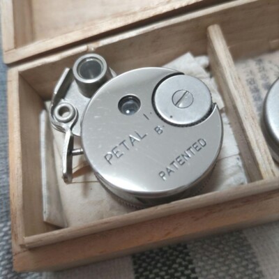 ペタルカメラ（1948年製） PETAL PATENTED PETAL CAMERA Antique Rare miniature Camera