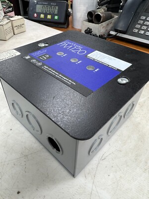  EFI LINEMASTER PM120 TRANSIENT VOLTAGE SURGE SUPPRESSOR PM120/208Y W/ ELEC BOX
