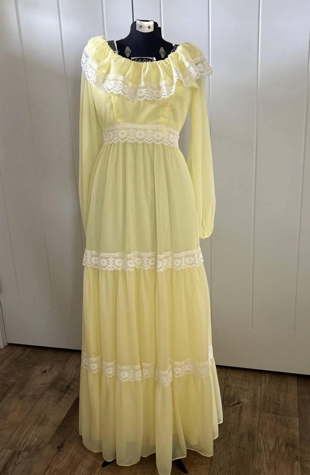 70's Yellow and Black Lace Musical Songbird Novelty Print Prairie Dress main image 0