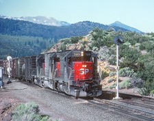 Foto de ferrocarril Southern Pacific Freighter 1982 en Andesite CA 8,5 X 11