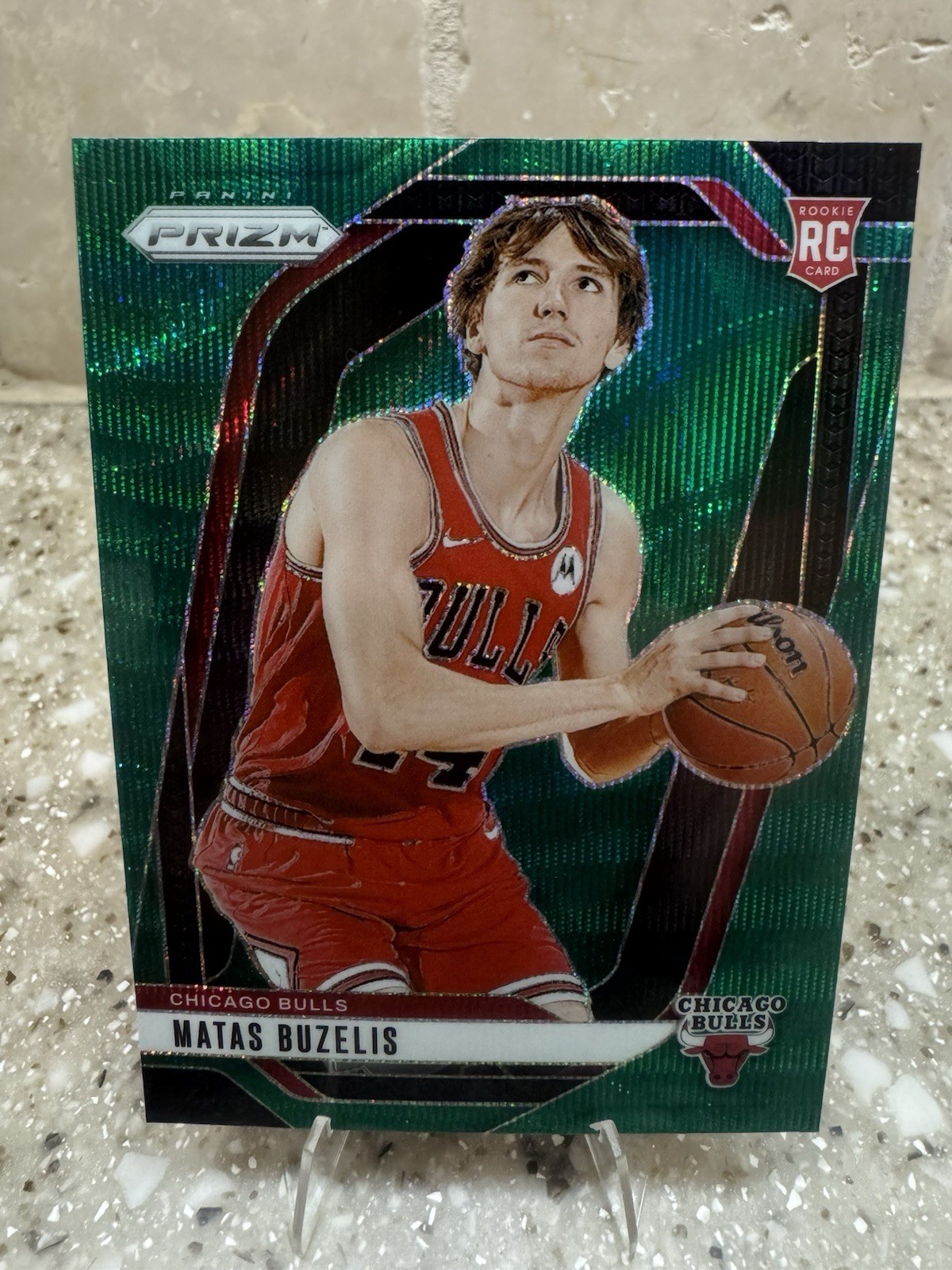 2024-25 Panini Prizm - Matas Buzelis #252 Green Wave Prizm (RC)