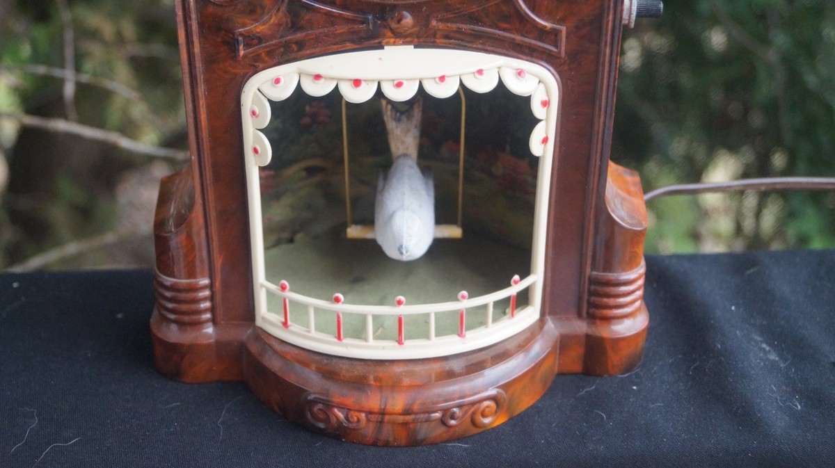 Vintage 1950s Mastercrafters Swinging Bird #335 Animated Novelty