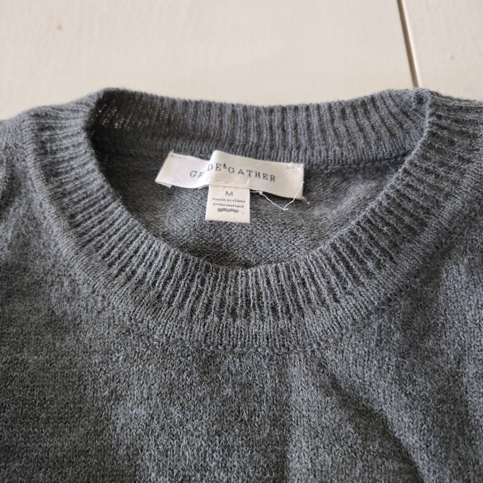 GRADE & GATHER WOMENS MEDIUM OLIVE GREEN PULLOVER SWEATER W/ BALLOON SLEEVES