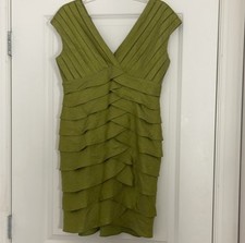 Adrianna Papell Green Layered Ruffle Dress Iridescent 8 Event Party Evening Glam