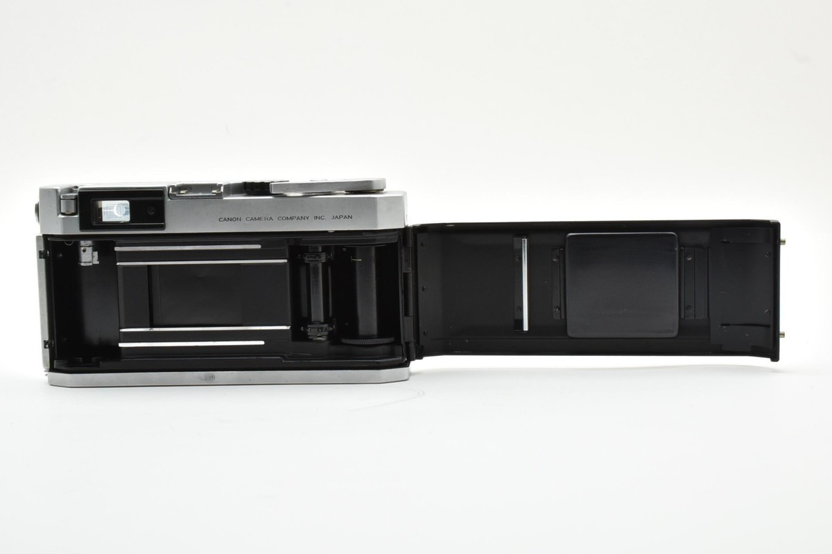 Canon P Rangefinder 50mm f/1.8 Lens 35mm Film Camera L39 from