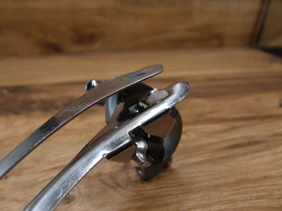 1987 front derailleur Shimano 600 FD-6400  VIA Japan 28.6 mm bottom pull - Image 4 of 4