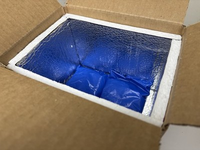 Insulated Shipping Box 8'' x 6'' X 6  with 0.5  Foam & 2x8 Oz Cold Packs