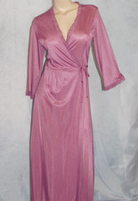 S Vintage Lingerie Robe 3/4 Sleeves, Wrap Style Ties are Attached Side Pkt Nylon