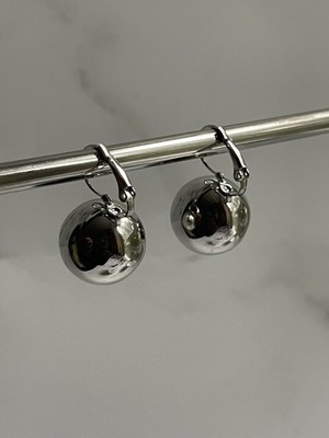 Elegante platinierte Kugel Ohrhänger: Luxus handpoliert