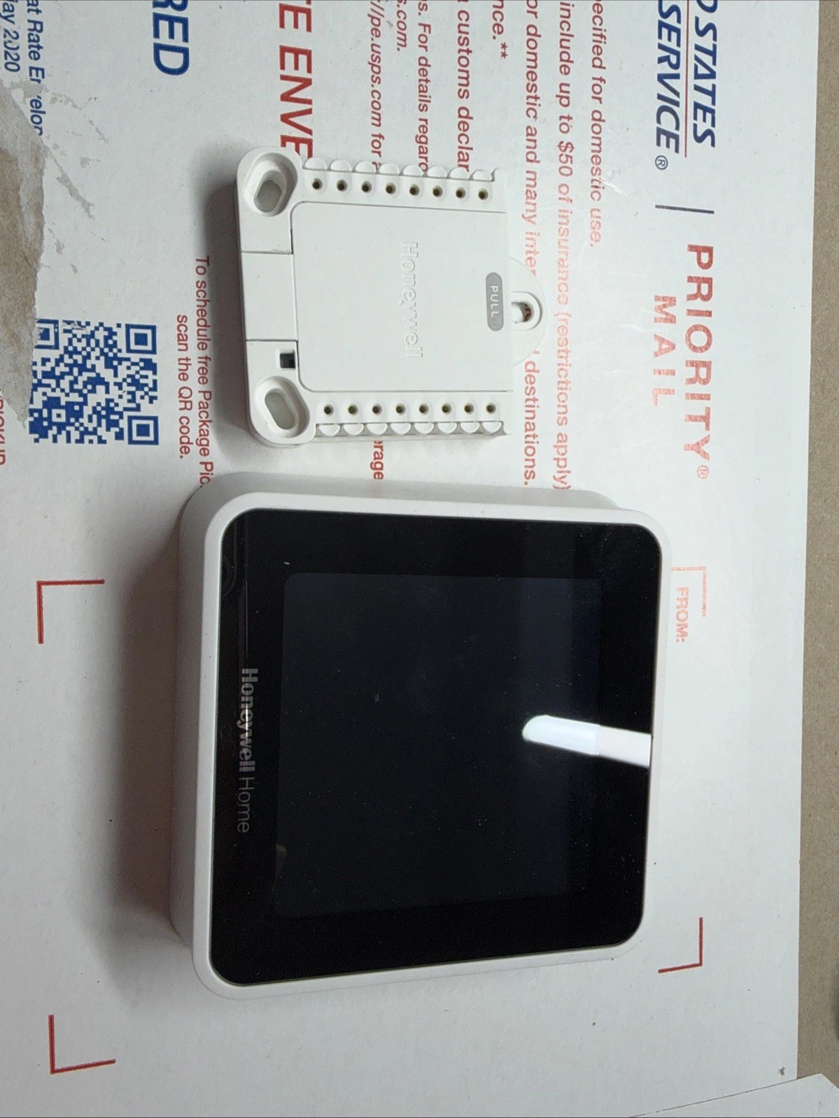 Honeywell Home Wi-Fi Smart Thermostat RTH8800WF
