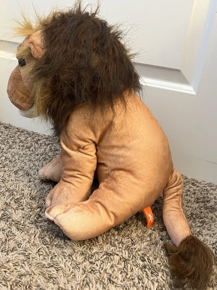 Wild Republic, colección de artistas - animal de peluche realista LION 13” Foto 2 de 4