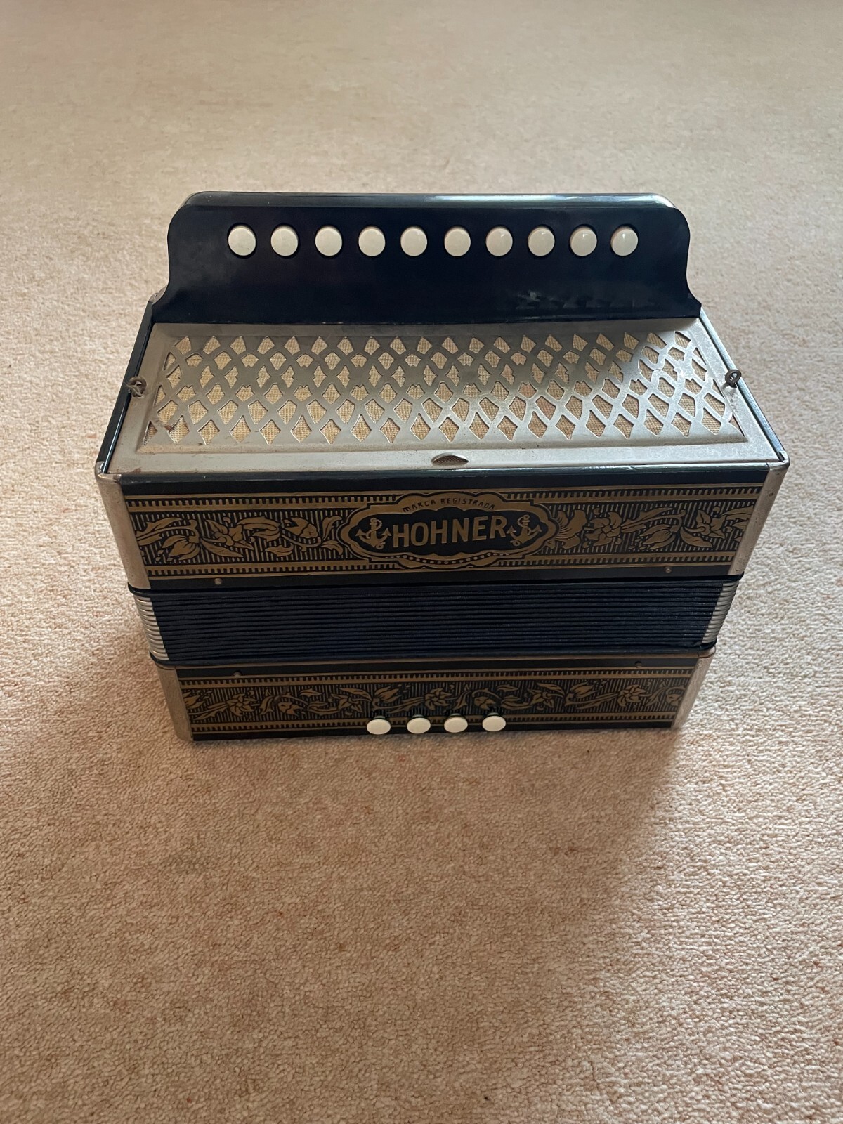 Picture 1 of 4