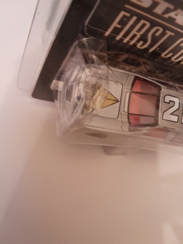Action Michael Waltrip 1996 Star Trek First Contact Damaged Packaging - 1/64 - Picture 4 of 5