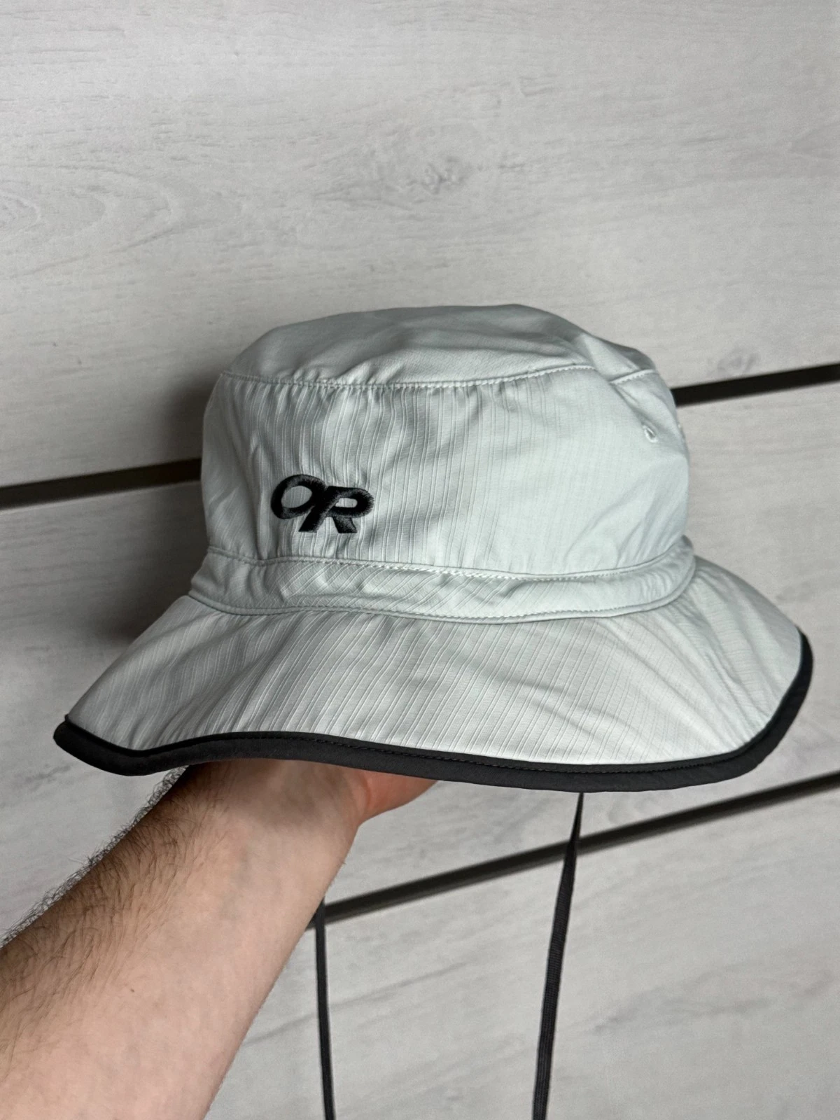 Outdoor Research OR Helios Sun Hat Grey Bucket Hiking Gorpcore Mesh Lined Size M