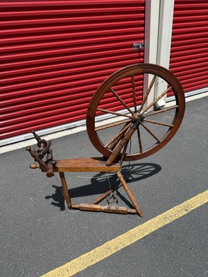 ANTIQUE Wooden SPINNING WHEEL with 30  Wheel Pickup Nj