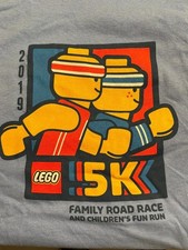 LEGO 5K Family Road Race Fun Run T Shirt Size L Gray 2019 Minifigures
