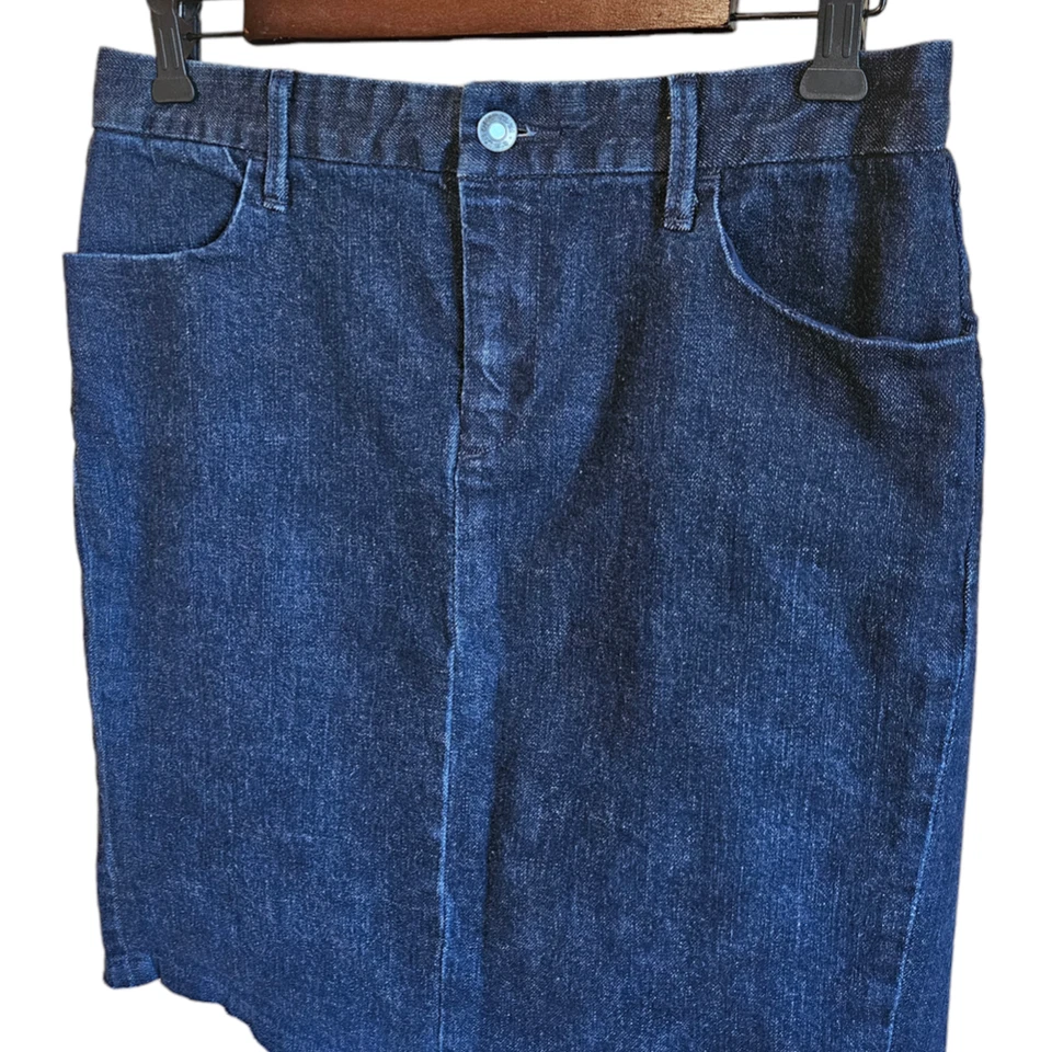Gap Women's Denim Midi Jean Skirt Dark Wash Blue Size 30 - Image 2 of 4