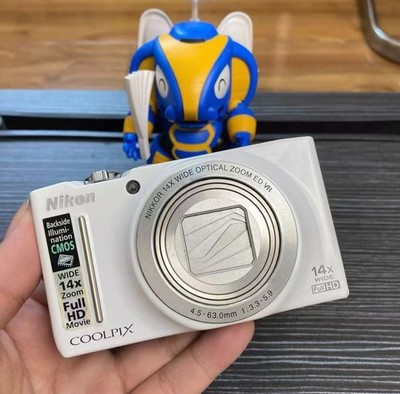 Nikon COOLPIX S8200 16.1MP 14x Optical Zoom Compact Digital Camera
