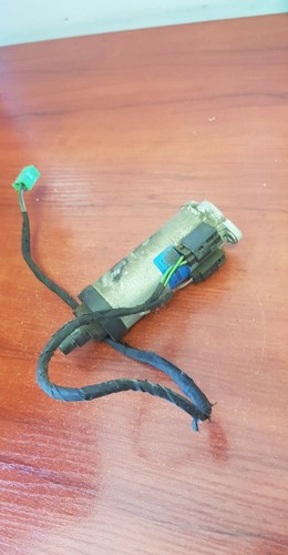 BMW 7ER E65 SITZVERSTELLUNG REGLER MOTOR VORNE 0130002613