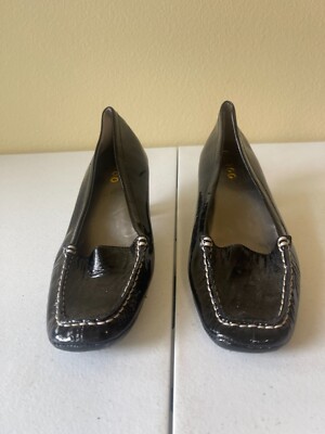 Me Too Pump Heels Womens 9.5 Black Maybe Slip On Patent Leather