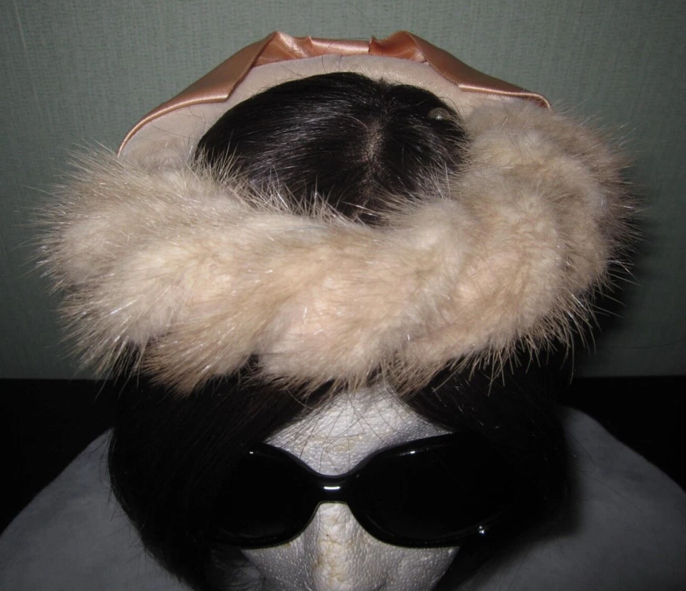 De colección Damas Bronceado Claro Visón Piel Real Fascinador Sombrero Banda para el Cabello con Melocotón Satinado Lazo Foto 3 de 4