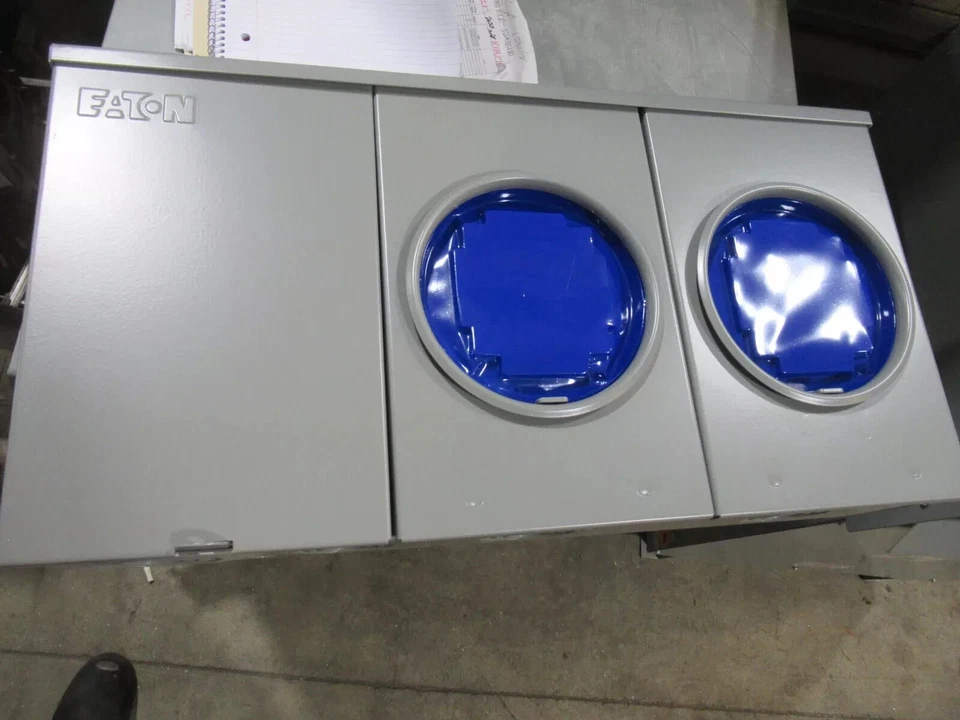 EATON 2KNU1CLX 200A Meter Socket 2-Gang 4-Jaw 600 VAC Ringed 100A NEW 1PH3W - Image 2 of 3