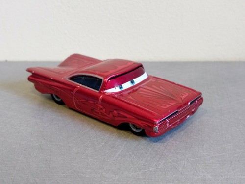 Disney Cars RAMONE Rouge Custom Voiture Métal 1/55 - Picture 5 of 5