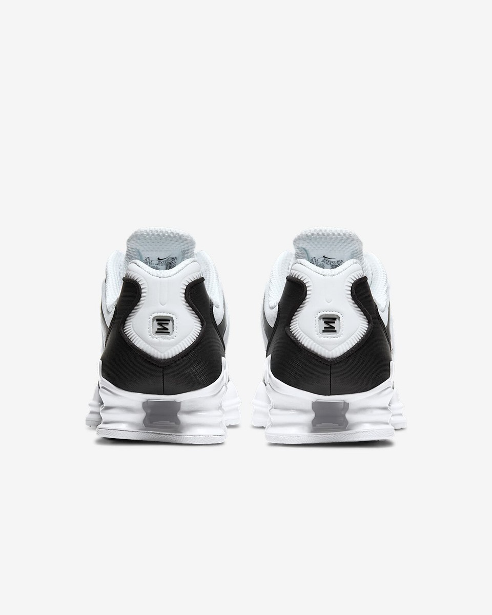 ☆Nike☆ Shax TL M White Black llic Platinum AV3595102 A Amazon.com | Nike Shox TL Men's Shoes (AV3595-102, White