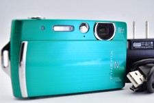     Near Mint FUJIFILM FinePix Z110 Compact Digital Camera Green From Japan