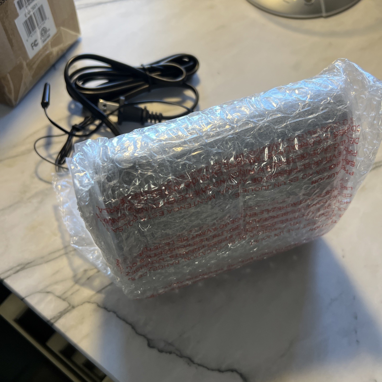 Magnasonic Time Projection Alarm Clock Radio with Battery Backup & Dual Alarm