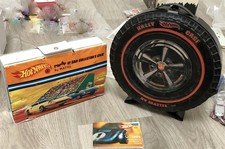 HOT WHEELS RED LINE WHEEL CASE & POP UP CASE WITH CATALOG 