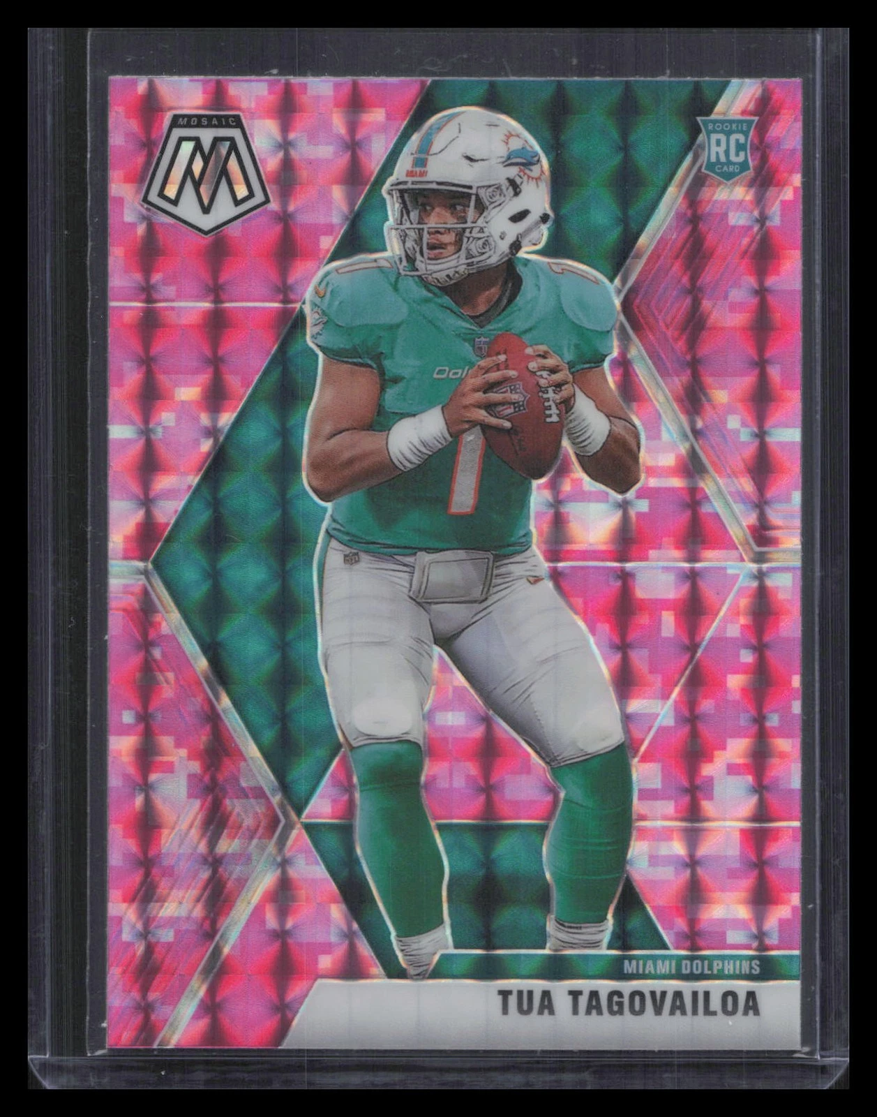 2020 Panini Mosaic #203 Tua Tagovailoa Prizm Camo Pink