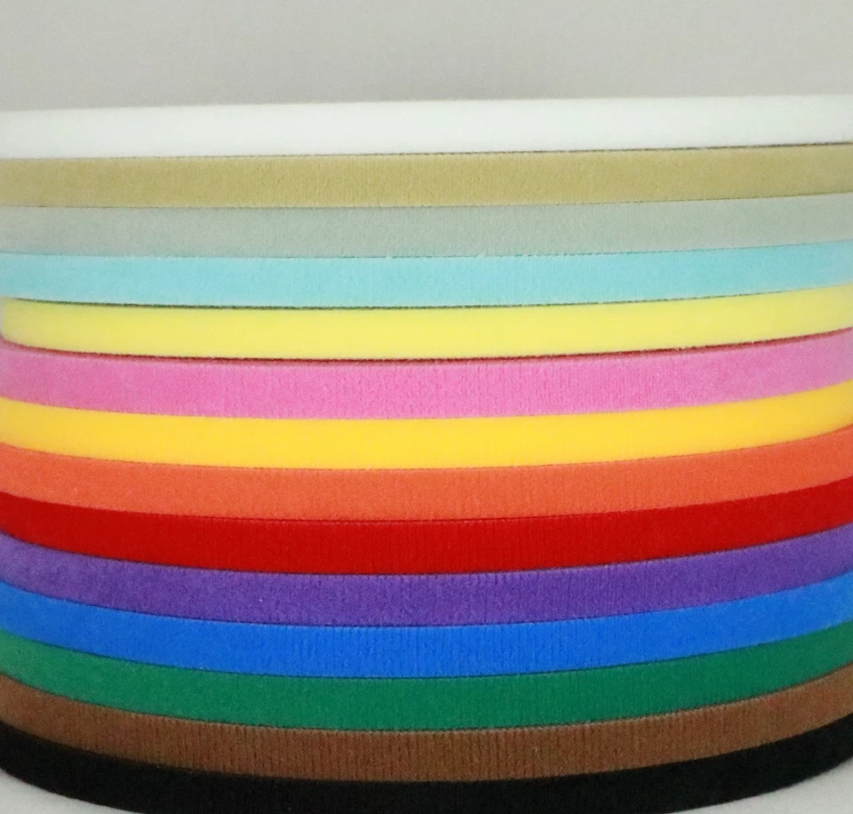 Cinta de gancho y bucle marca VELCRO® ultra delgada doble cara Anchos: 3/8', 1/2" y 5/8" Foto 3 de 4