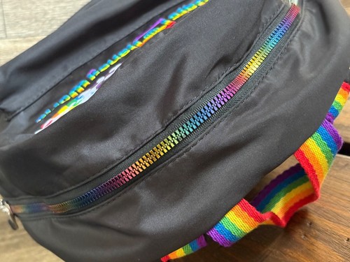 WALT DISNEY WORLD RAINBOW COLLECTIONS EMBROIDERED BACKPACK MICKEY MOUSE - Picture 5 of 13