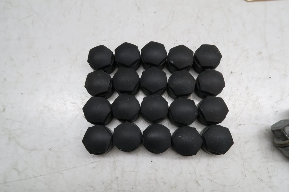 Audi Q7 2017-2019 OEM pernos de tuerca de rueda con juego de 20 cubiertas Foto 3 de 4