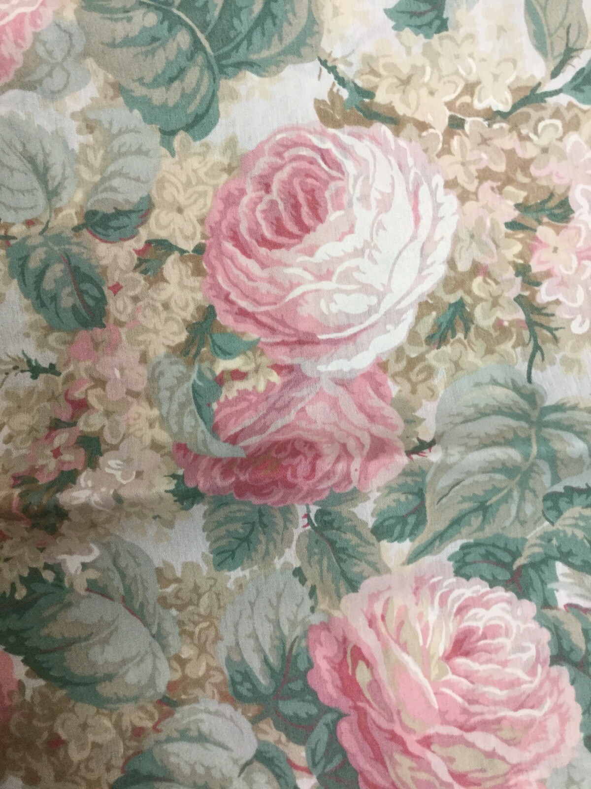 J C PENNEY SHAMS SET OF 2 FLORAL STANDARD SIZE ROSES PINK GREEN TAN