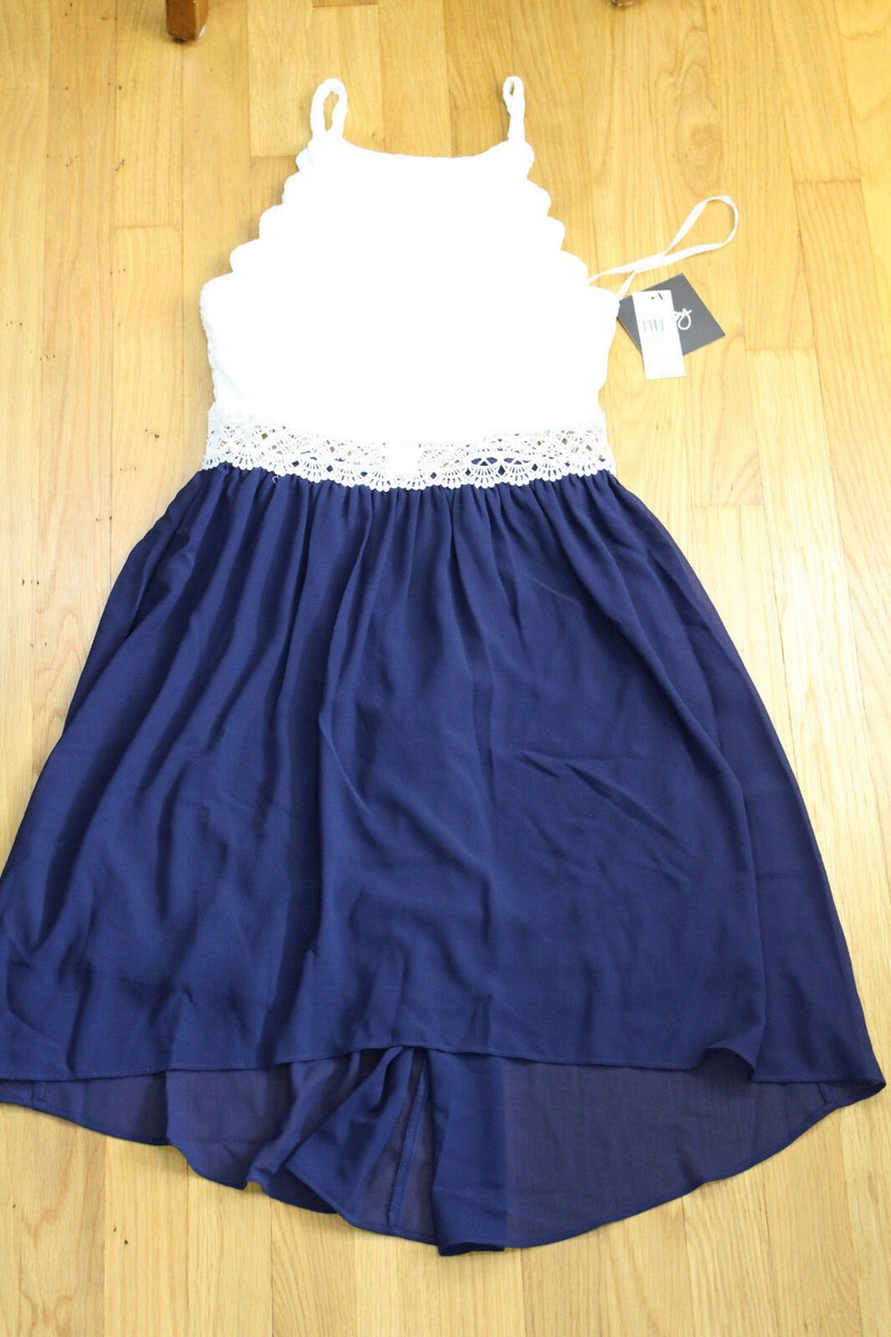 BY BY DRESS NWT BLUE WHITE LACE HI NECK PARTY FORMAL HOMECOMING JUNIORS SIZE 3