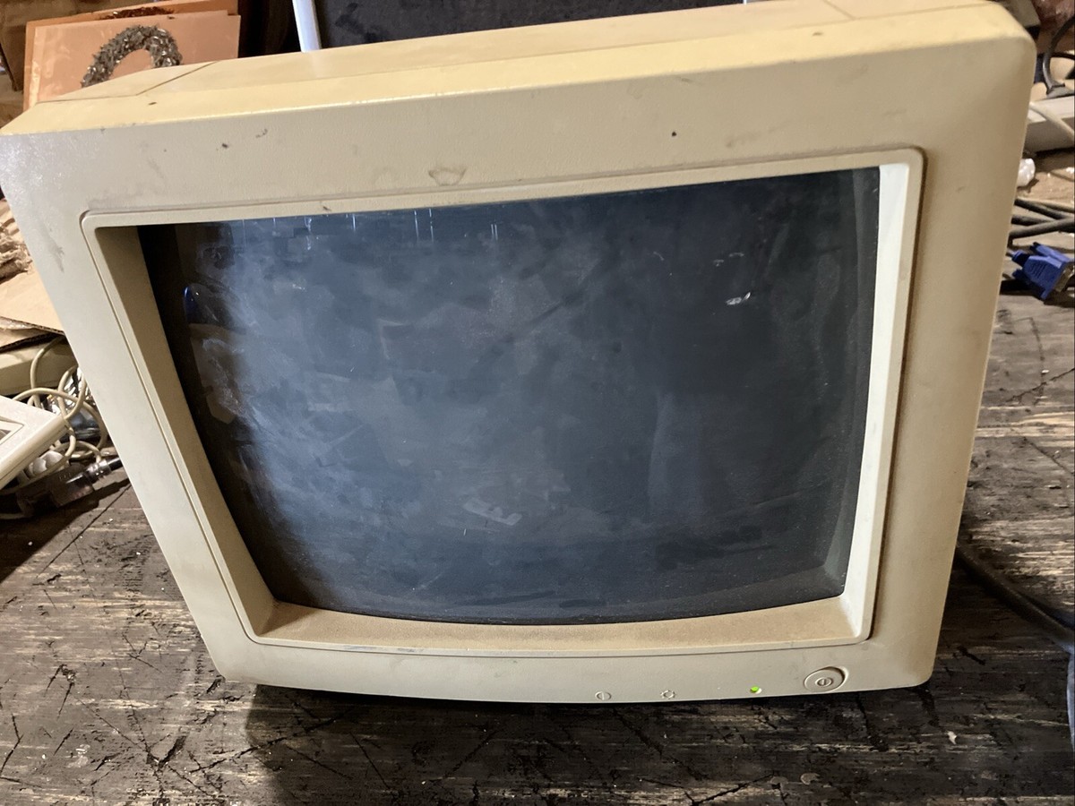 Vintage Goldstar (LG) 13” CRT Monitor Model GT3051 Mfg1990