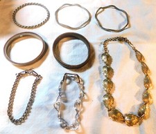 Costume Jewelry Bracelets 9 pcs Mixed Lot. Wearable. Pre-Owned.