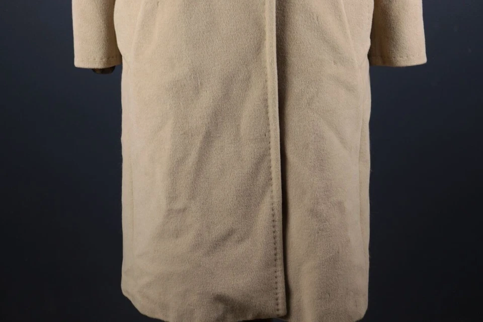 MAX MARA Beige Angora Wool Button Oversize Trench Coat Size I 40 / GB 8 / USA 6 - Image 4 of 4