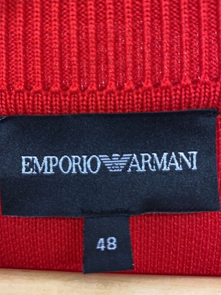 CÁRDIGAN EMPORIO ARMANI (GRUESO) 48 -- ROJO LISO 3Y1B30 1MB1Z Usado Foto 3 de 4