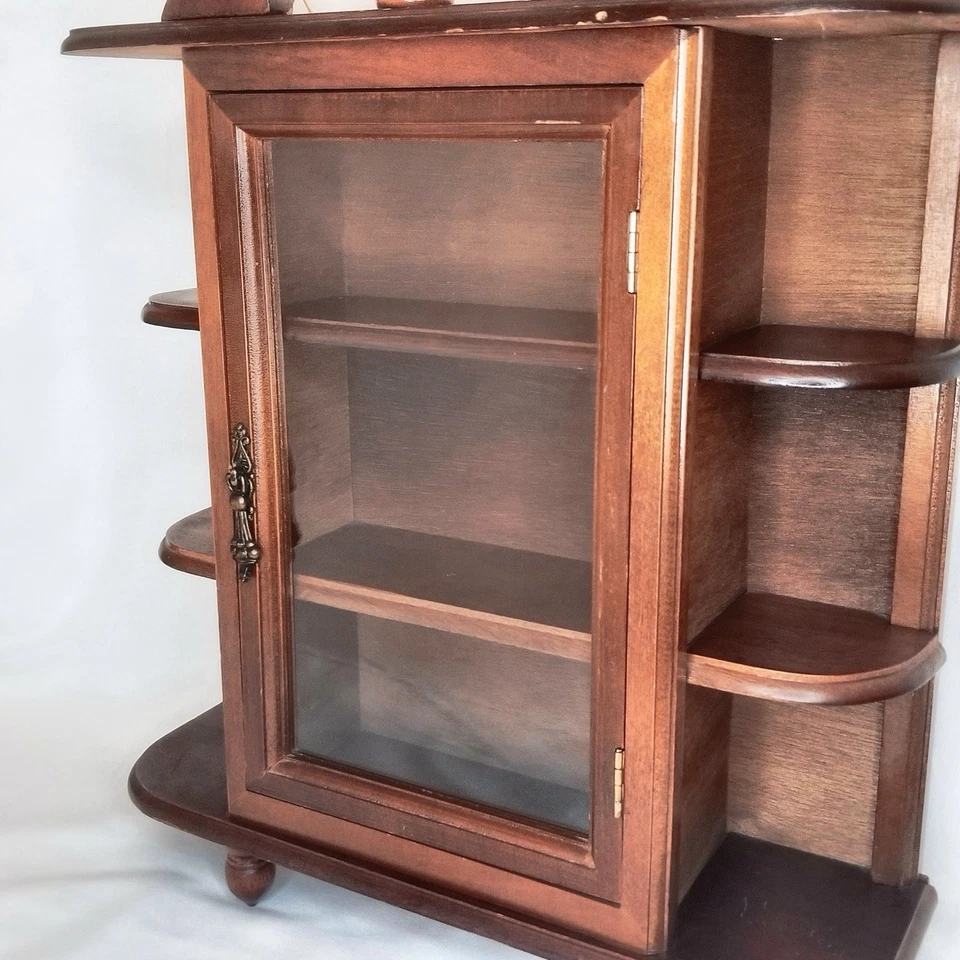 Vitrina de Curiosidades de Madera Pequeña Vtg con Puerta de Vidrio para Montaje en Pared de Mesa Miniatura Foto 3 de 4